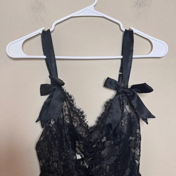 Vintage Victoria’s Secret Gold Label Lace Lingerie Teddy Romper - Picture 6 of 14